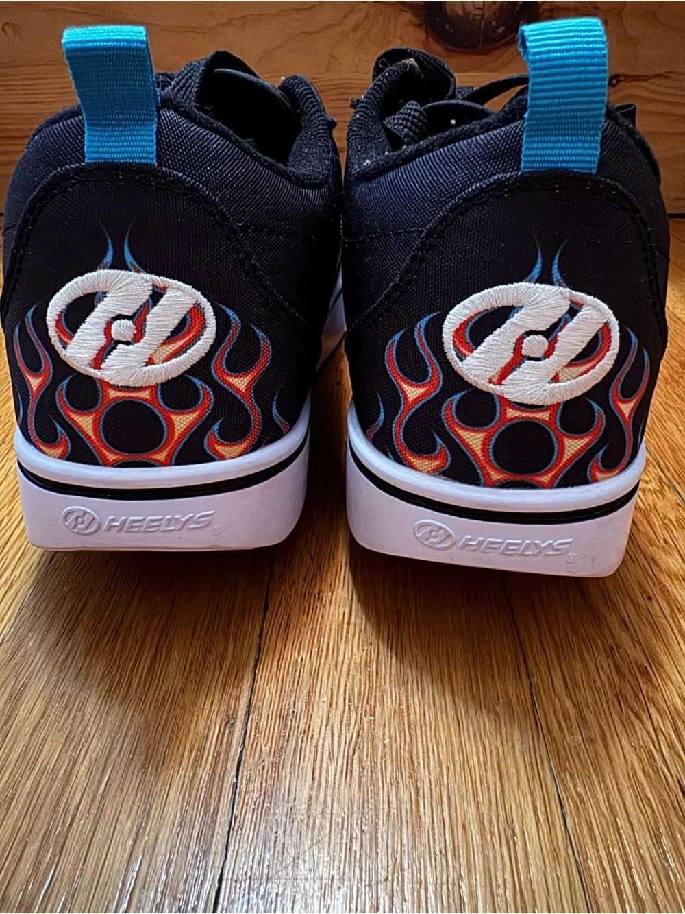Heelys Pro 20 Prints Flame Canvas Skate Shoes with Wheels